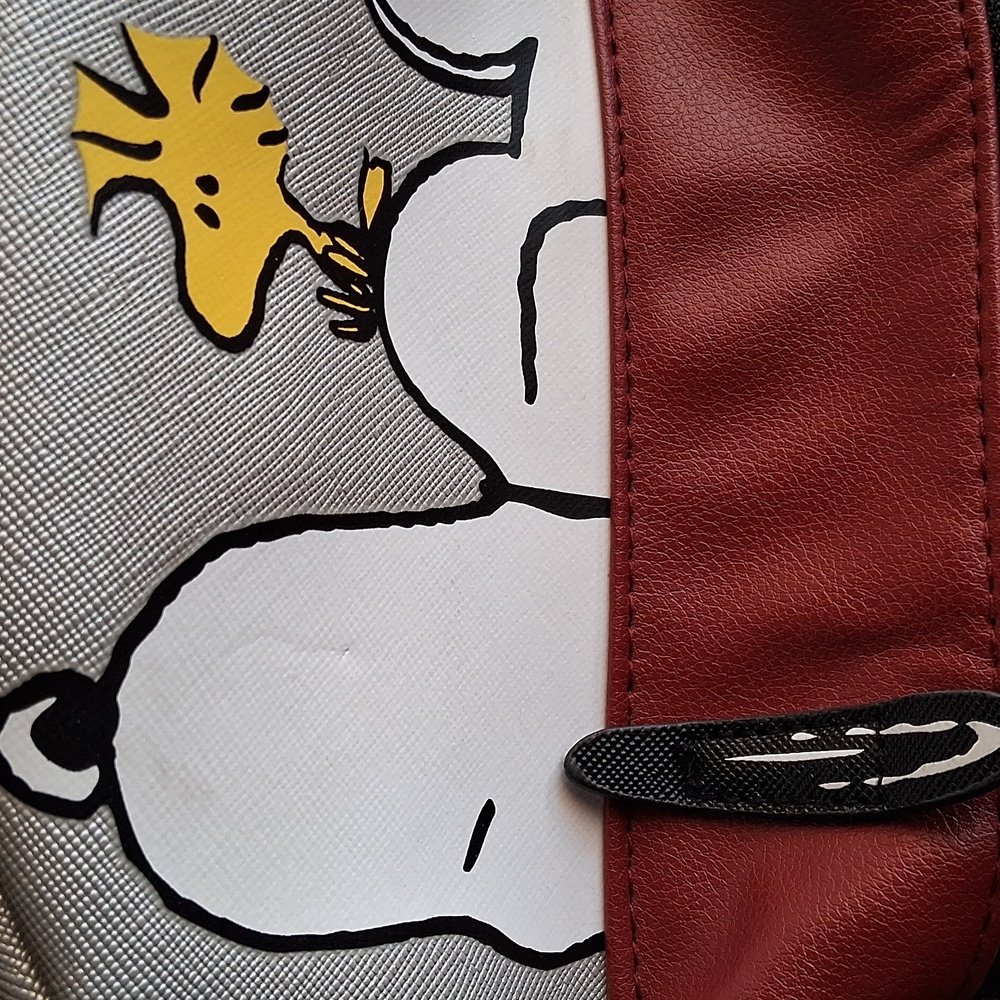 Peanuts Backpack with Black Interior. Exellent Cond. - Picture 16 of 16